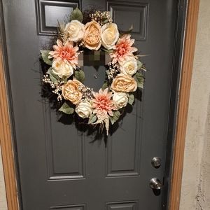 🔴SOLD🔴Floral Wreath